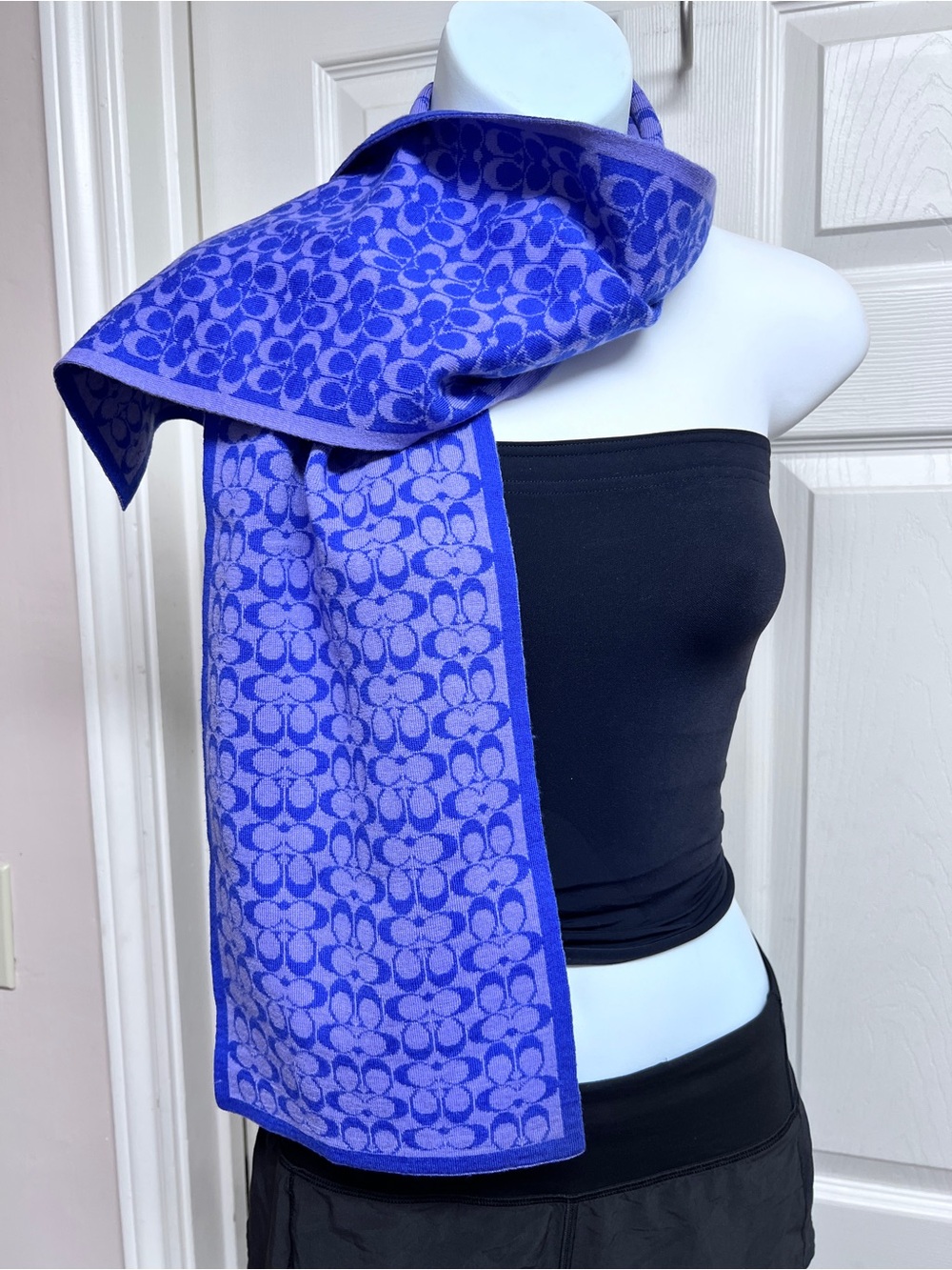 Coach Signature C Monogram Purple / Lavender Merino Wool Scarf